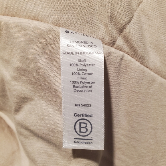 Athleta Ritual Fur Jacket Womens Size Medium - Picture 12 of 16